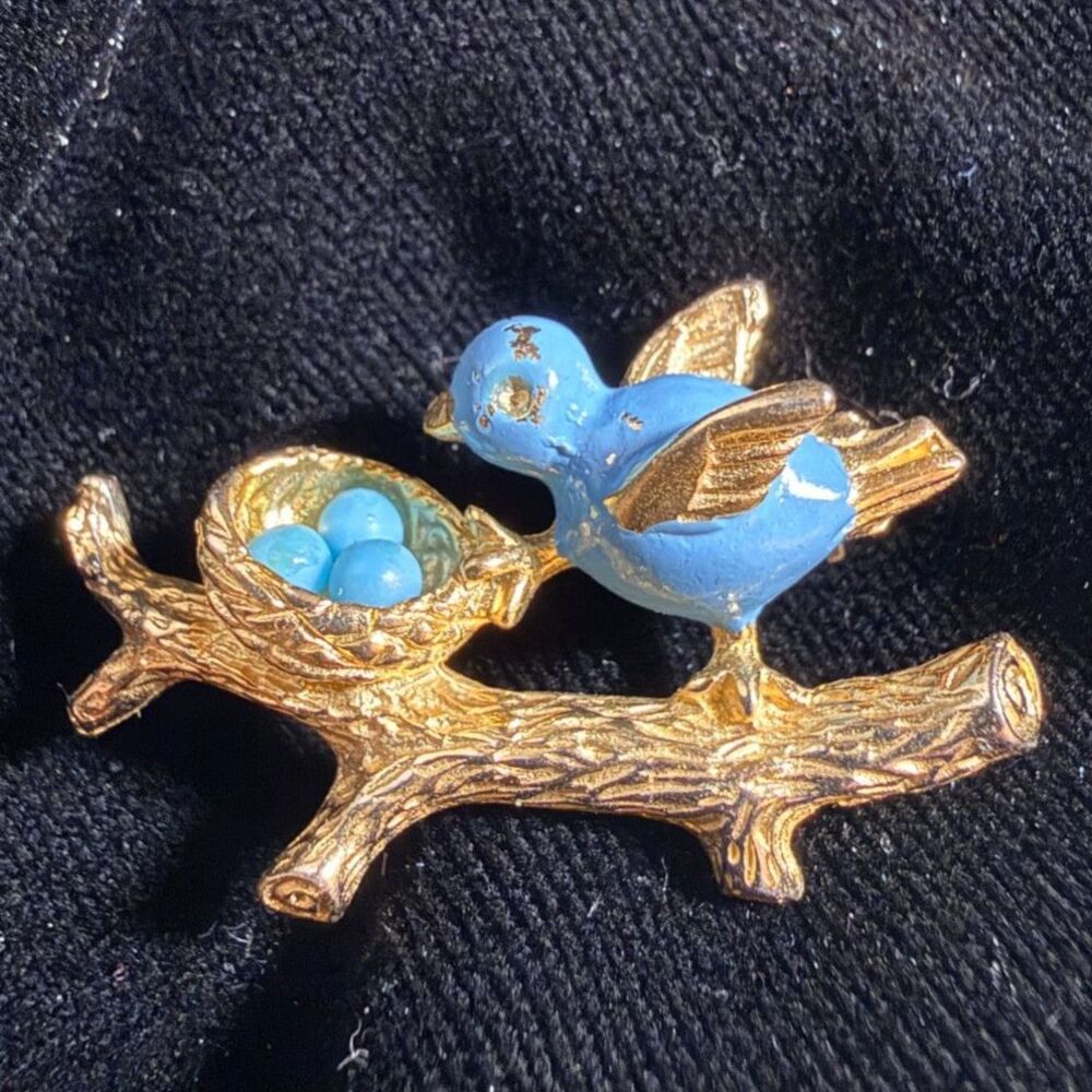 Vintage Gold Tone Blue Bird with Eggs Brooch